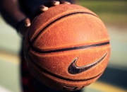 开云棋牌官方-双线传奇，布伦森欧冠封神之夜与公牛加时鏖战的胜利共鸣