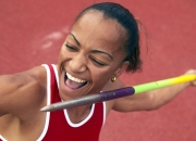 开云棋牌游戏-当马龙点燃赛场，英格兰队险胜奥地利，一场跨越国界的体育精神交响