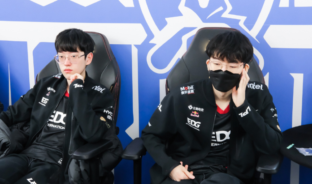 EDG横扫KT，ShowMaker关键团战开团秒人强强对话四强赛，点燃全场激情的简单介绍