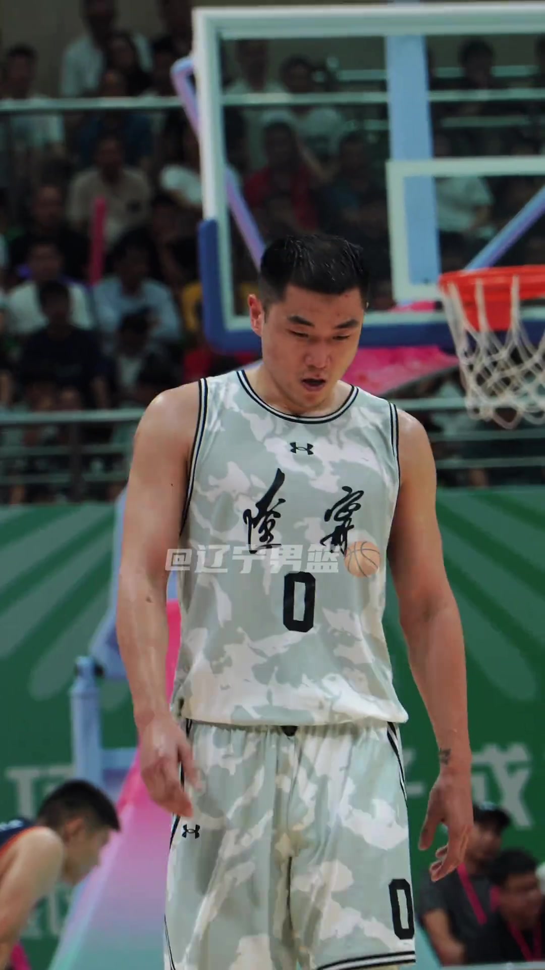 青岛队横扫火箭，高诗岩点燃赛场