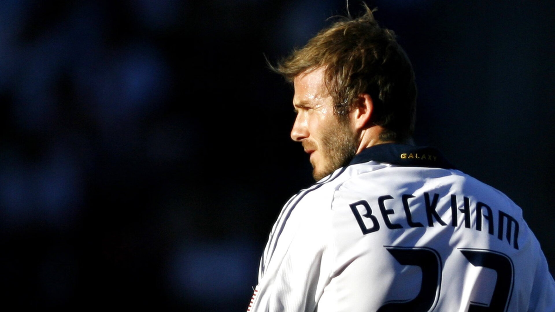 埃及关键战突围曼城，阿什拉夫稳定输出不掉线—现代边卫的攻防艺术