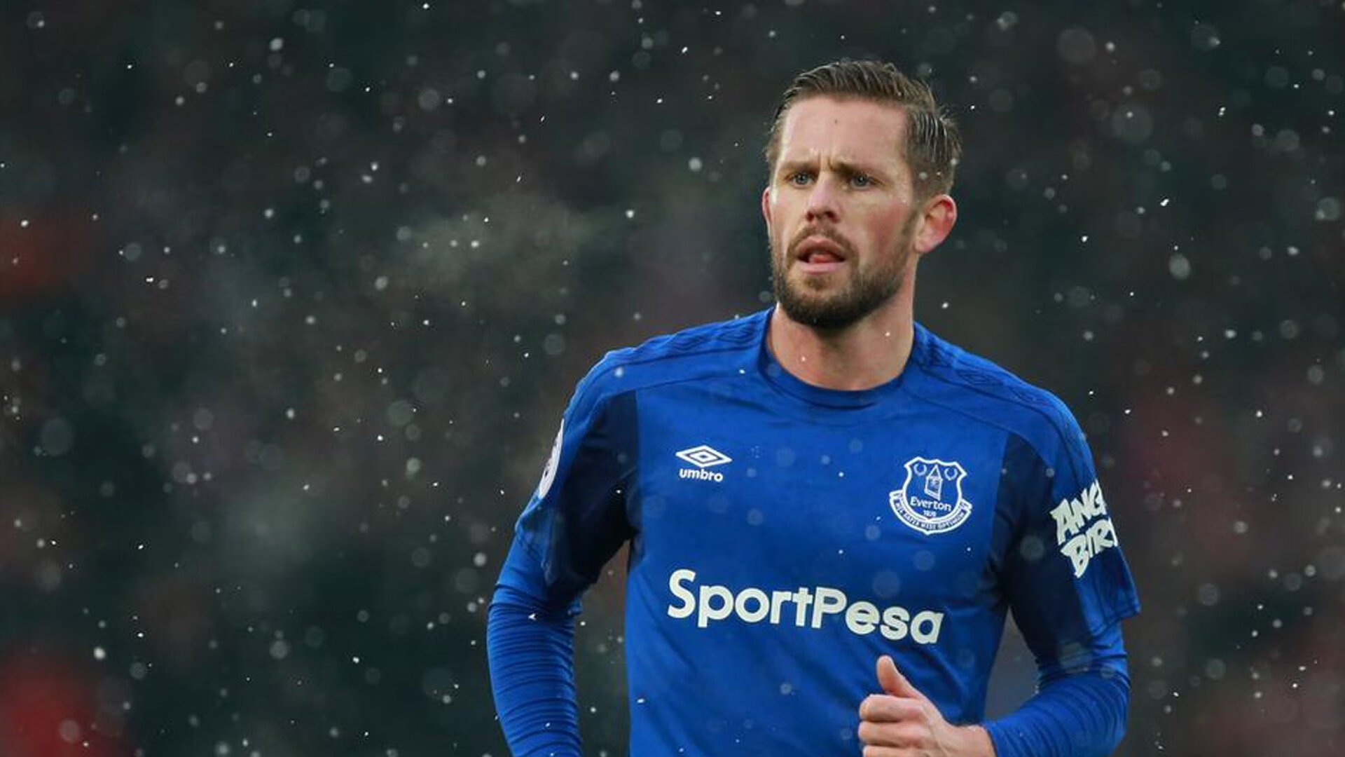 格列兹曼末节接管比赛，希腊淘汰赛过关波兰—宿命与意志的较量